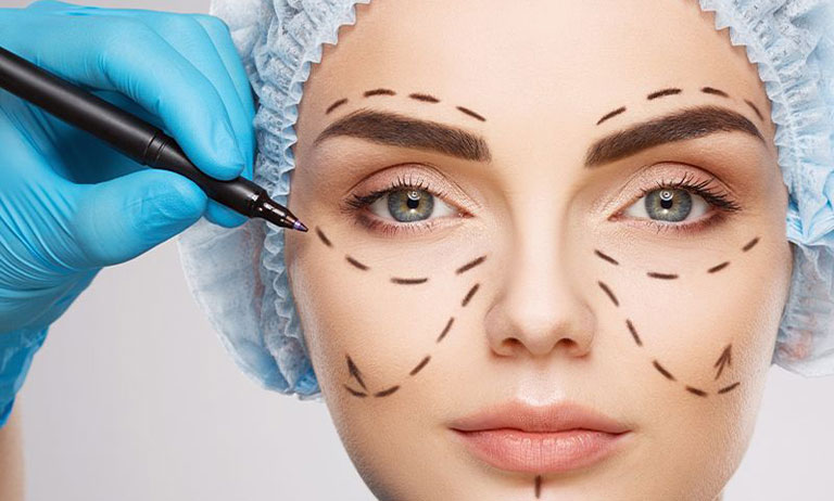 How Plastic Surgery Contributes on Improving Our Image